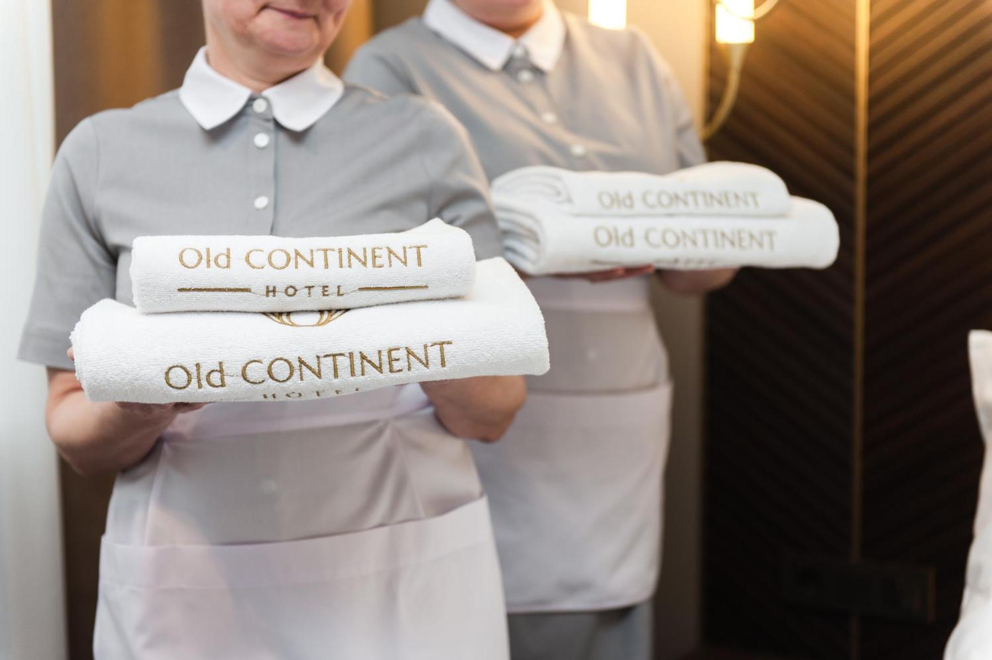 Old Continent Hotel อุชโฮรอด ภายนอก รูปภาพ